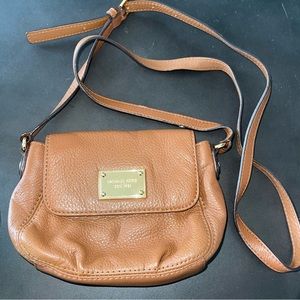 Michael kors cross body purse | brown